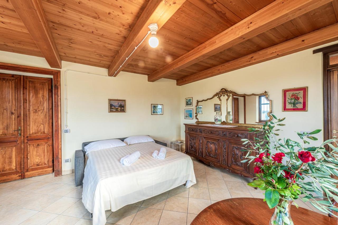 Villa Bricco Paglieri, Entire Villa Alba  Eksteriør billede