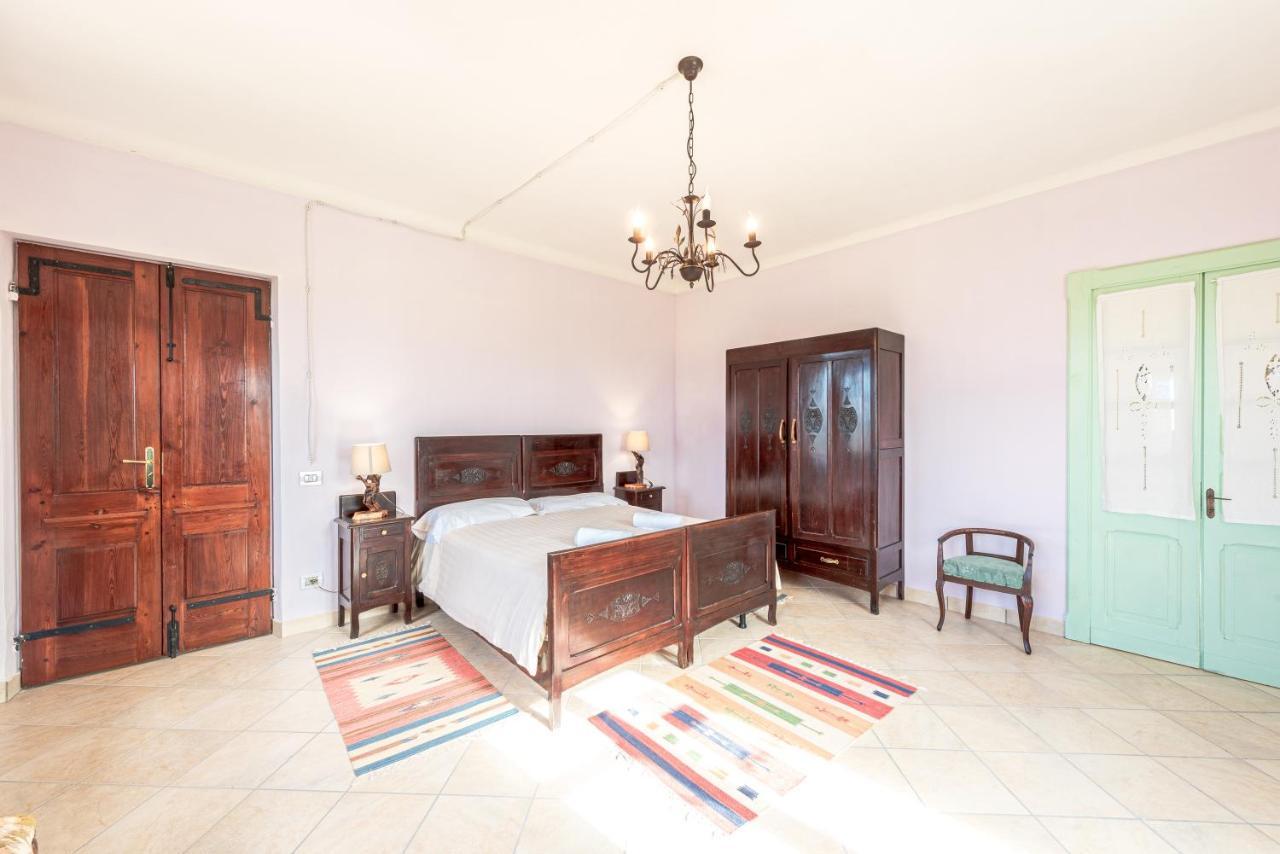 Villa Bricco Paglieri, Entire Villa Alba  Eksteriør billede