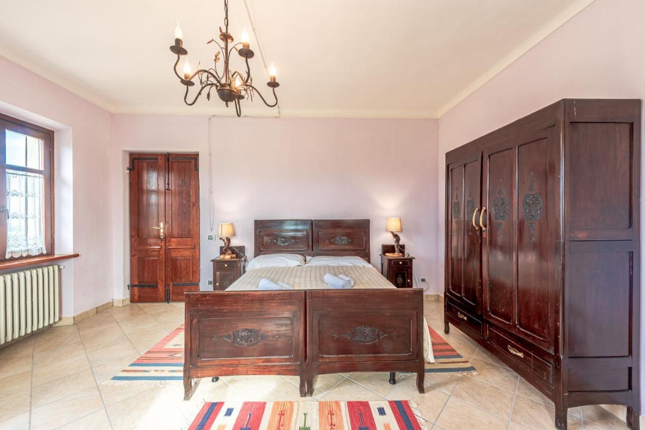 Villa Bricco Paglieri, Entire Villa Alba  Eksteriør billede