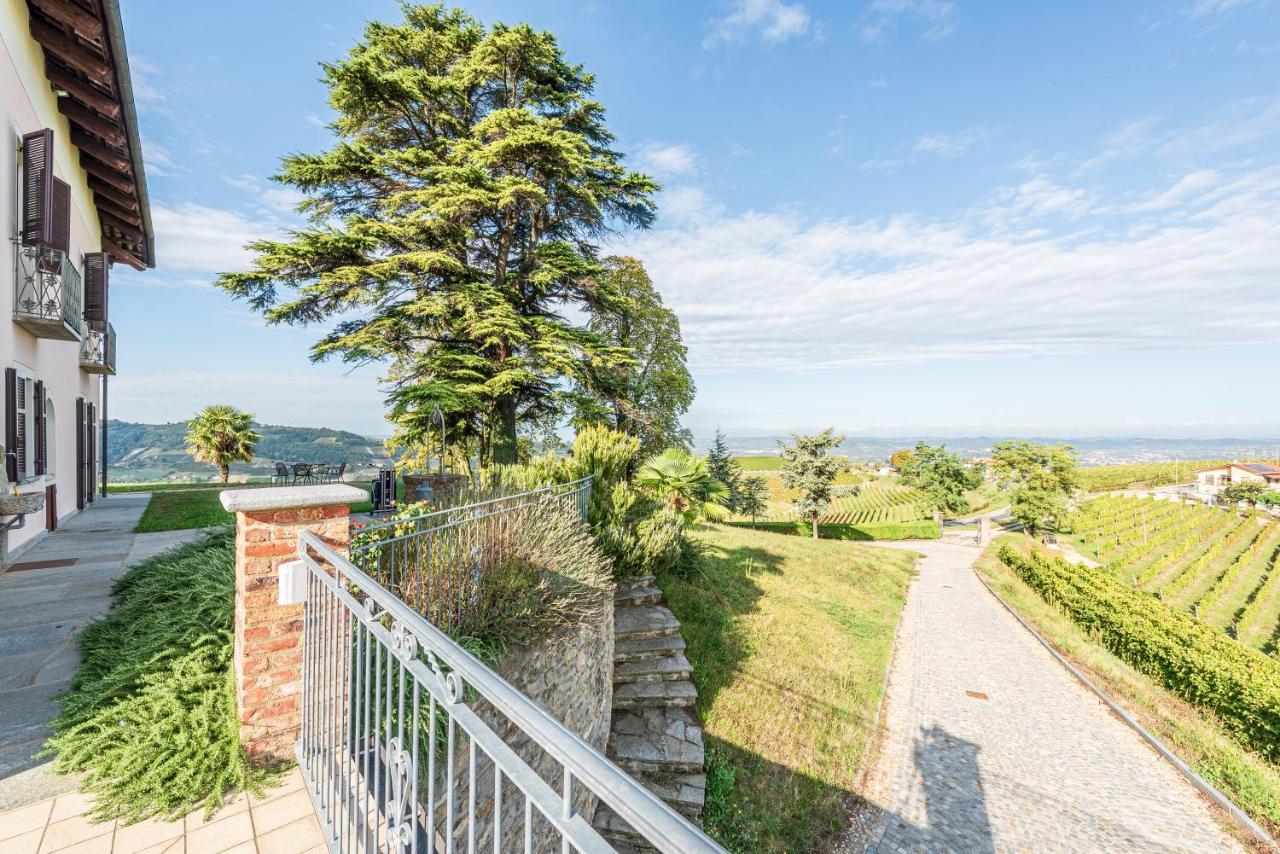 Villa Bricco Paglieri, Entire Villa Alba  Eksteriør billede