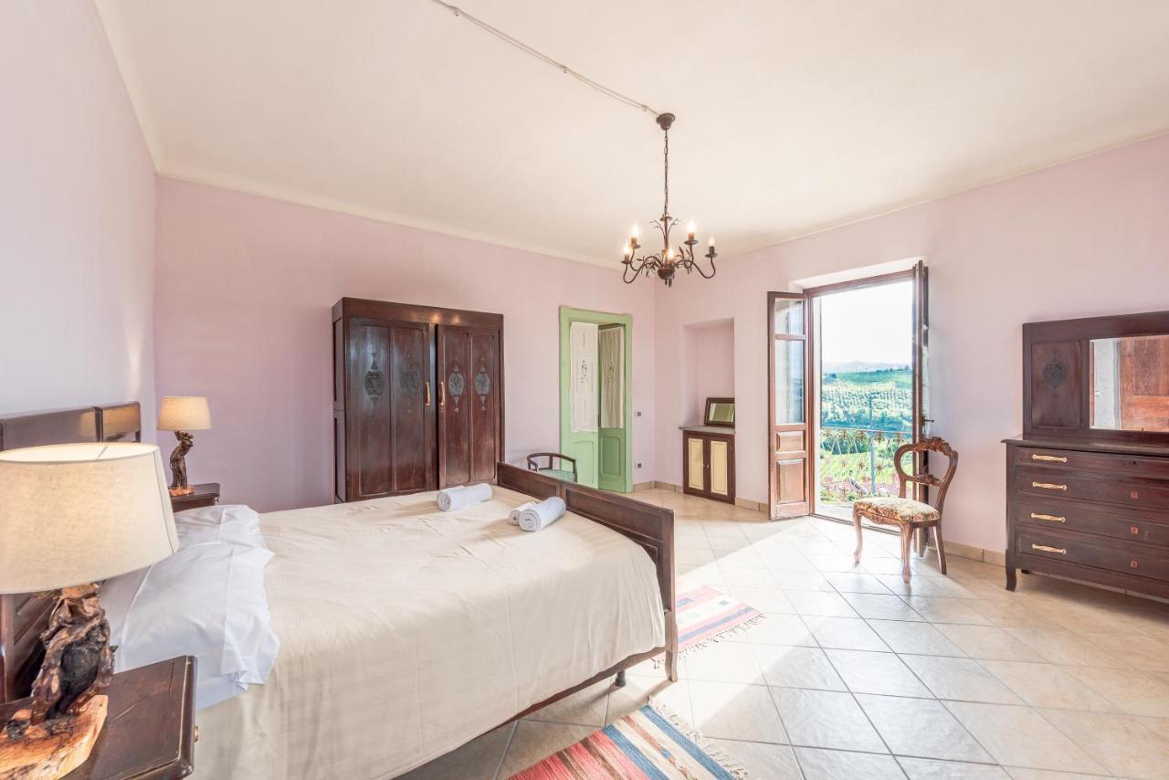 Villa Bricco Paglieri, Entire Villa Alba  Eksteriør billede