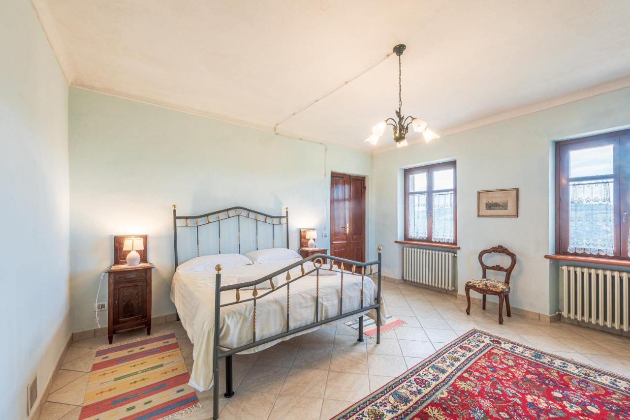 Villa Bricco Paglieri, Entire Villa Alba  Eksteriør billede